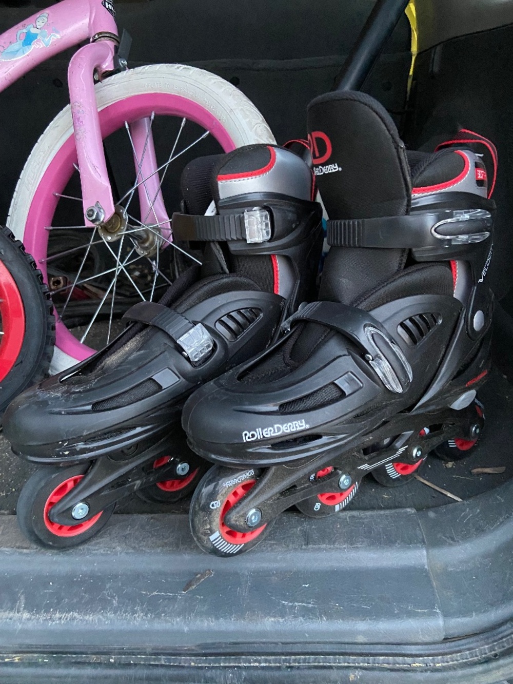 Inline skates